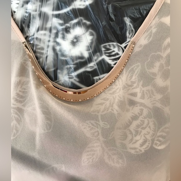 Moon Collection  size XL ballet pink / flesh tone camisole gold detail NWOT - Picture 4 of 15